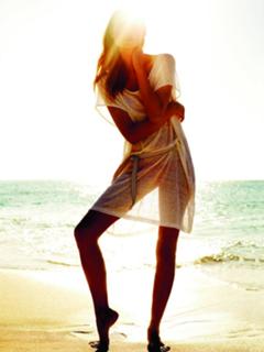 Behati Prinsloo feet photo thumbnail