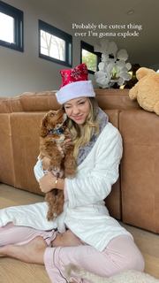 Charly Jordan feet photo thumbnail