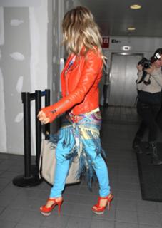 Fergie feet photo thumbnail