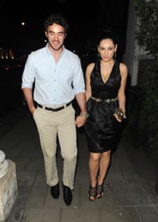 Kelly Brook feet photo thumbnail