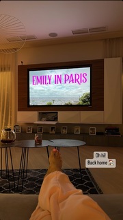 Karolina Pisarek feet photo thumbnail