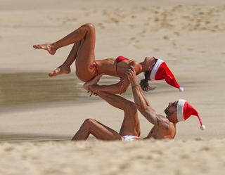 Izabel Goulart feet photo thumbnail