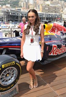 Tamara Ecclestone feet photo thumbnail