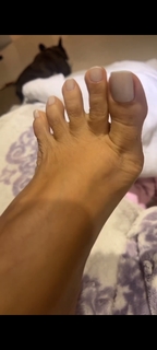 Karin Klemp feet photo thumbnail