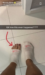 Natalie Noel Mariduena feet photo thumbnail