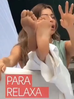 Grazi Massafera feet photo thumbnail
