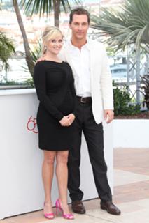Reese Witherspoon feet photo thumbnail