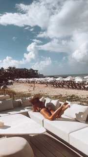 Kimberley Garner feet photo thumbnail