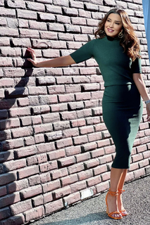 Laura González feet photo thumbnail
