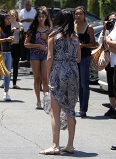 Selena Gomez feet photo thumbnail