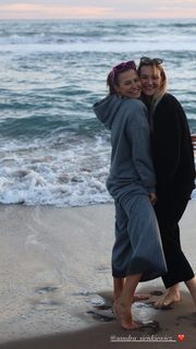 Anna Lewandowska feet photo thumbnail