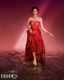 Aditi Rao Hydari feet photo thumbnail