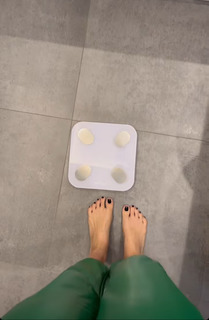 Valentina Vignali feet photo thumbnail