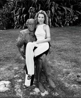 Kate Moss feet photo thumbnail