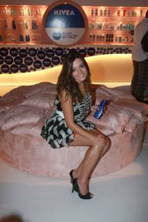 Giovanna Lancellotti feet photo thumbnail