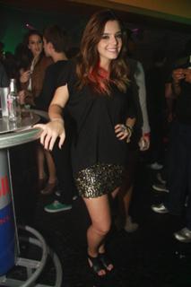Giovanna Lancellotti feet photo thumbnail