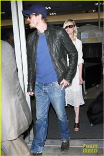 Kirsten Dunst feet photo thumbnail