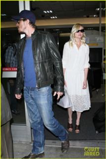 Kirsten Dunst feet photo thumbnail