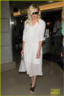 Kirsten Dunst feet photo thumbnail