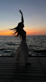 Gaby Espino feet photo thumbnail