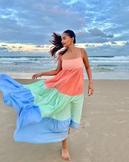 Anushka Sen feet photo thumbnail