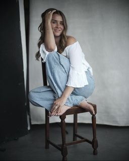 Brooke Vincent feet photo thumbnail