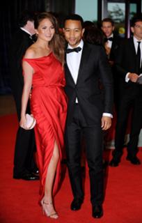 Chrissy Teigen feet photo thumbnail