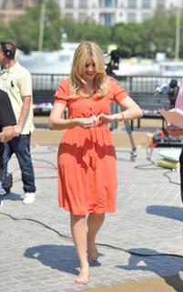 Holly Willoughby feet photo thumbnail