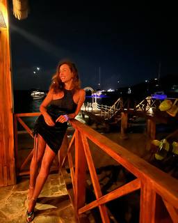 Caterina Balivo feet photo thumbnail