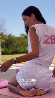Zaira Nara feet photo thumbnail