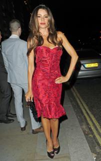 Sofía Vergara feet photo thumbnail