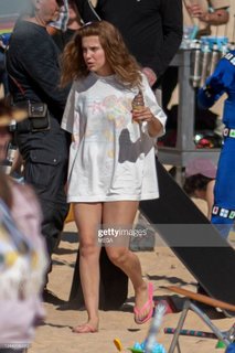 Millie Bobby Brown feet photo thumbnail