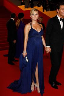 Reese Witherspoon feet photo thumbnail