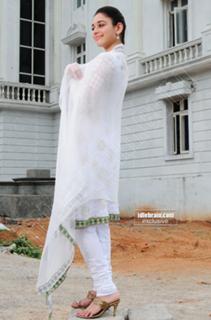 Tamannaah Bhatia feet photo thumbnail