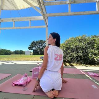Zaira Nara feet photo thumbnail