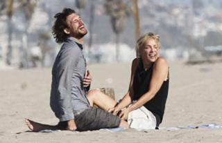 Sharon Stone feet photo thumbnail