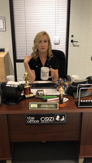 Angela Kinsey feet photo thumbnail