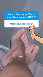 Adriane Galisteu feet photo thumbnail