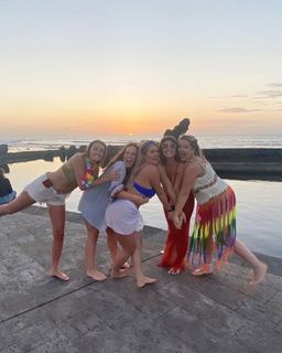 Brooke Vincent feet photo thumbnail