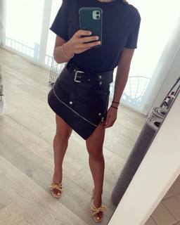 Aly Raisman feet photo thumbnail