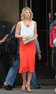 Ali Larter feet photo thumbnail