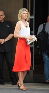 Ali Larter feet photo thumbnail