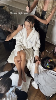 Miranda Kerr feet photo thumbnail