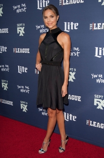 Arielle Kebbel feet photo thumbnail