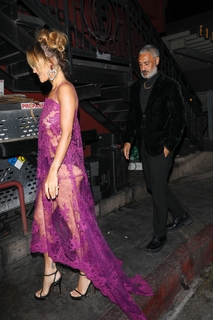Rita Ora feet photo thumbnail