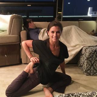 Danica Patrick feet photo thumbnail