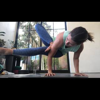 Danica Patrick feet photo thumbnail