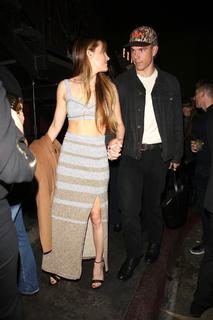 Riley Keough feet photo thumbnail