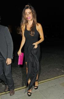 Sofía Vergara feet photo thumbnail
