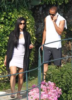 Nicole Scherzinger feet photo thumbnail